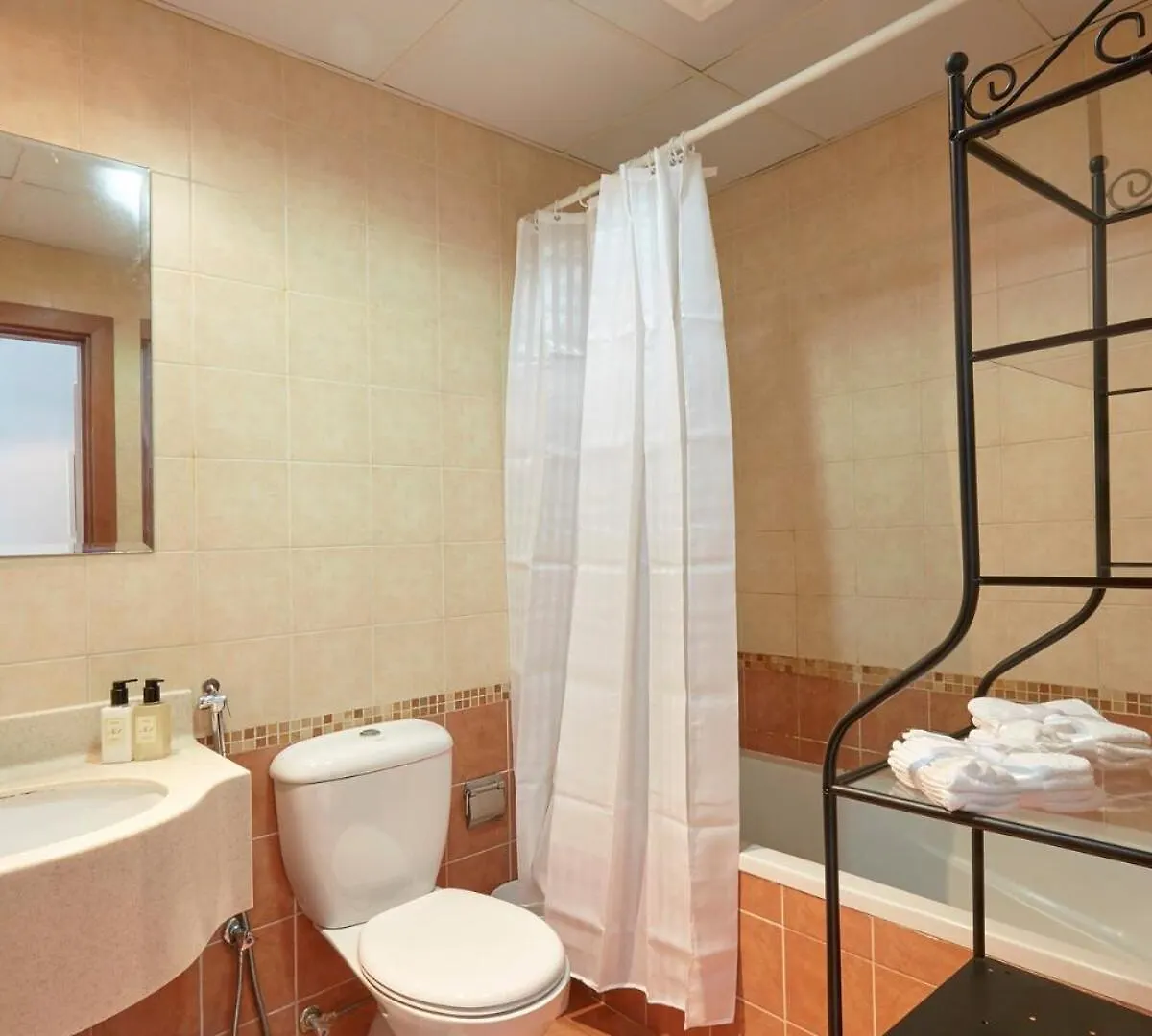 Cozy Studio Escape In Dubai Marina Apartment 0*,